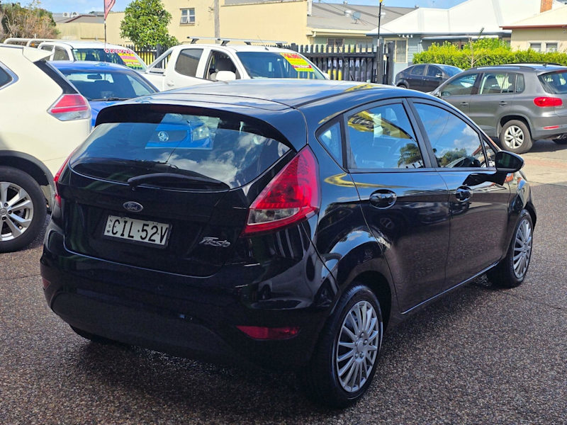 2012 Ford Fiesta WT CL Black 6 Speed Automatic Hatchback62882726285570114