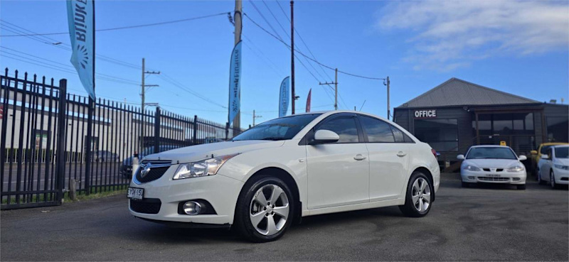 2014 Holden Cruze JH MY14 Equipe White 5 Speed Manual Sedan62933711251586112