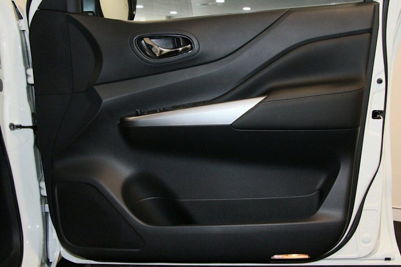 2023 Nissan Navara D23 MY23 ST-X 4x2 White Pearl 7 Speed Sports Automatic Utility62882772483969114