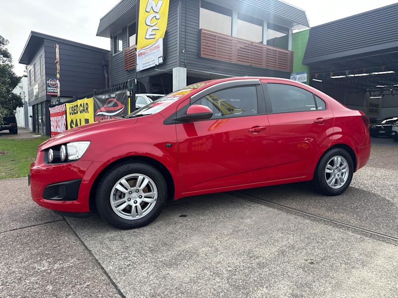 2015 Holden Barina TM MY15 CD Red 6 Speed Automatic Sedan62935687227137114