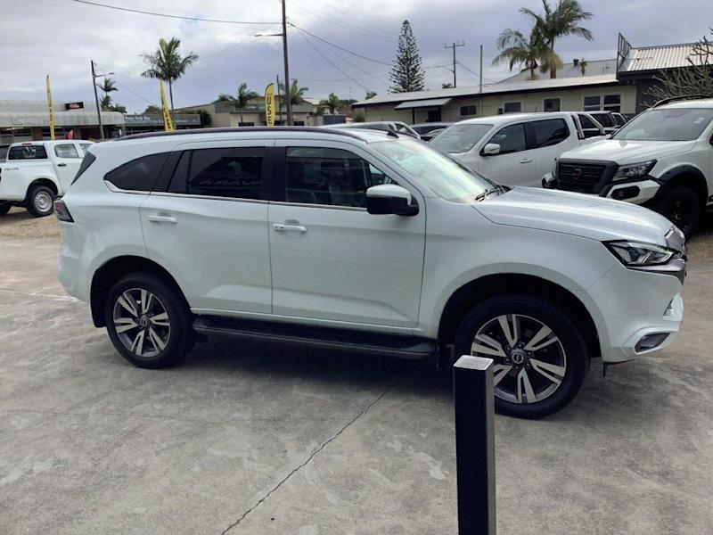 2023 Isuzu MU-X RJ MY23 LS-T Rev-Tronic White 6 Speed Sports Automatic Wagon62936659417858111