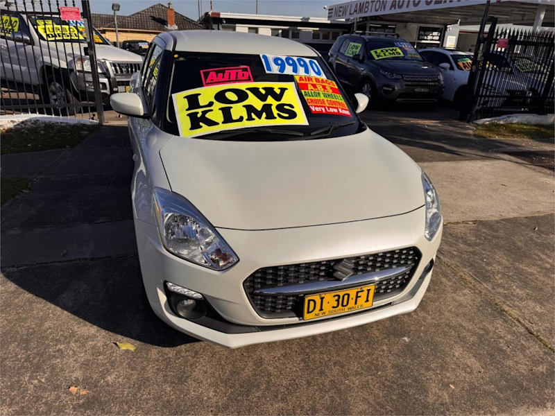 2023 Suzuki Swift AZ Series II GL Navi White Continuous Variable Hatchback62933708590978114