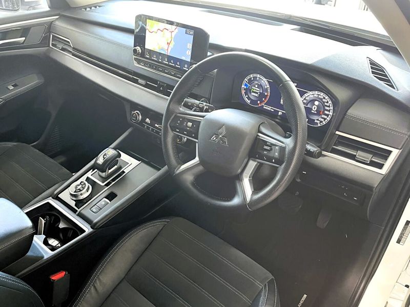 2022 Mitsubishi Outlander ZM MY22 Aspire 7 Seat (2WD) White Continuous Variable Wagon62937625777411111