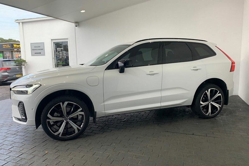 2022 Volvo XC60 UZ MY23 Recharge Ultimate T8 AWD Plug-In Hybrid Crystal White 8 Speed62936657845378112