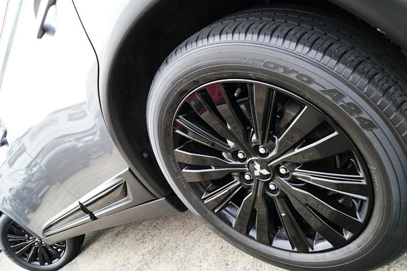 2021 Mitsubishi Outlander ZL MY21 Black Edition 2WD Titanium 6 Speed Constant Variable Wagon62934707894273113