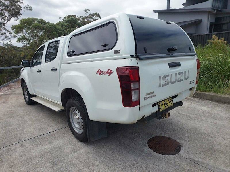 2017 Isuzu D-MAX TF MY15.5 SX HI-Ride (4x4) White 5 Speed Automatic Crew Cab Utility62933714098051113
