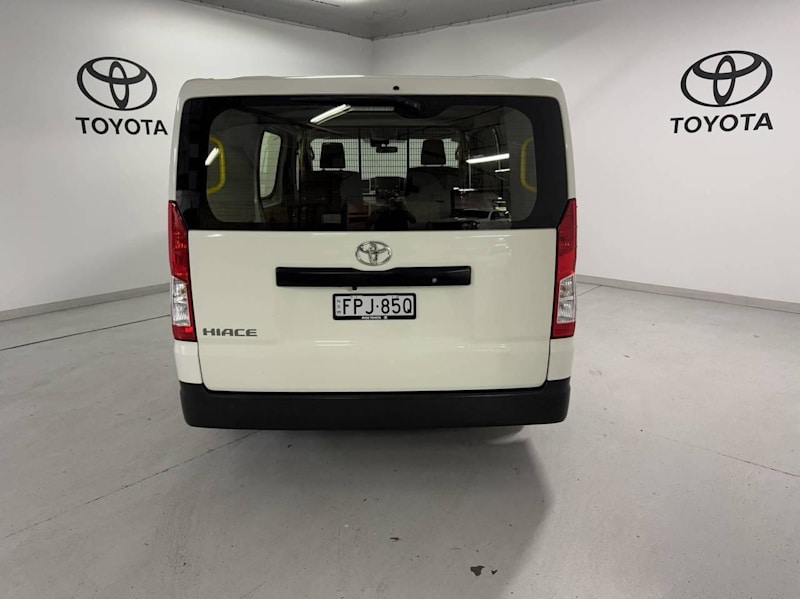 2020 Toyota HiAce LWB French Vanilla Automatic Van62885350208513114