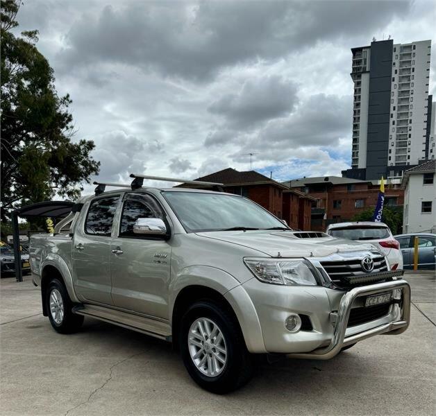 2012 Toyota Hilux KUN26R MY12 SR5 (4x4) Silver, Chrome 4 Speed Automatic Dual Cab Pick-up62882738180353113
