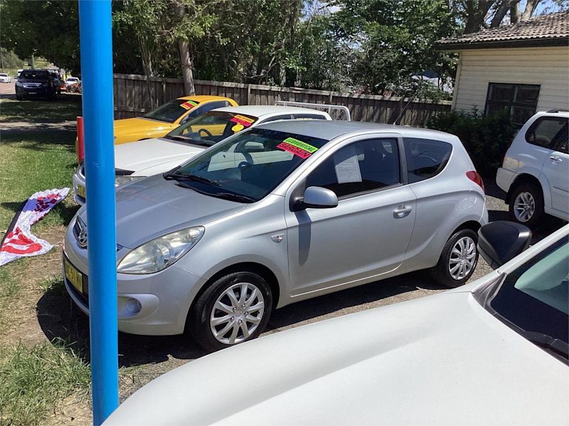 2010 Hyundai i20 PB MY11 Active Silver 5 Speed Manual Hatchback62935680429827113
