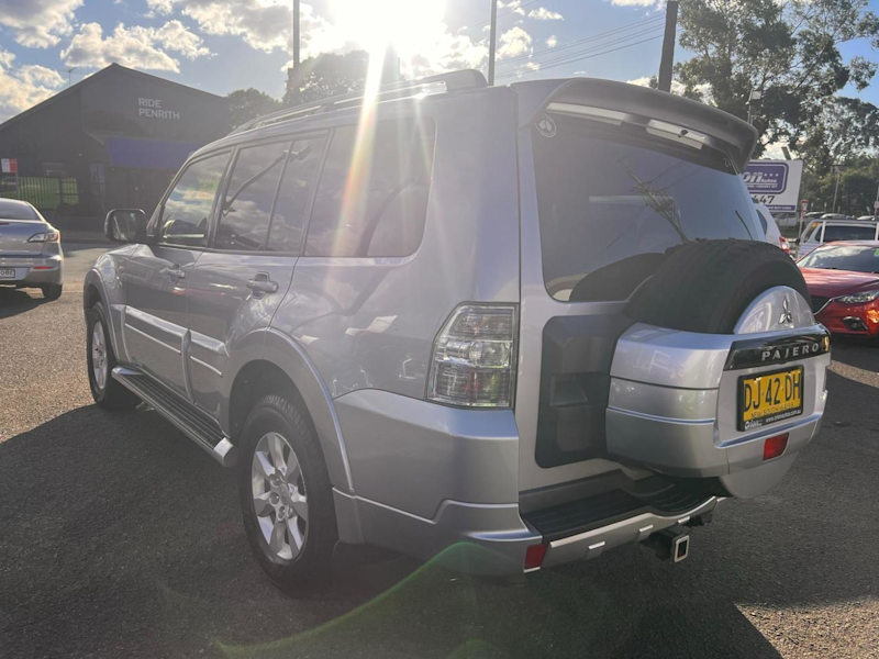 2011 30TH ANNIVERSARY MITSUBISHI PAJERO GLX LWB (4x4) NT MY11, AUTOMATIC, ONLY 114, 225KS,REGO,WARRA62933710949121114