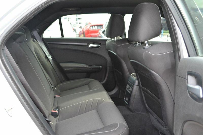 2021 Chrysler 300 LX SRT Core Sedan 4dr Spts Auto 8sp 6.4i [MY21] Silver Sports Automatic Sedan62936663798913113