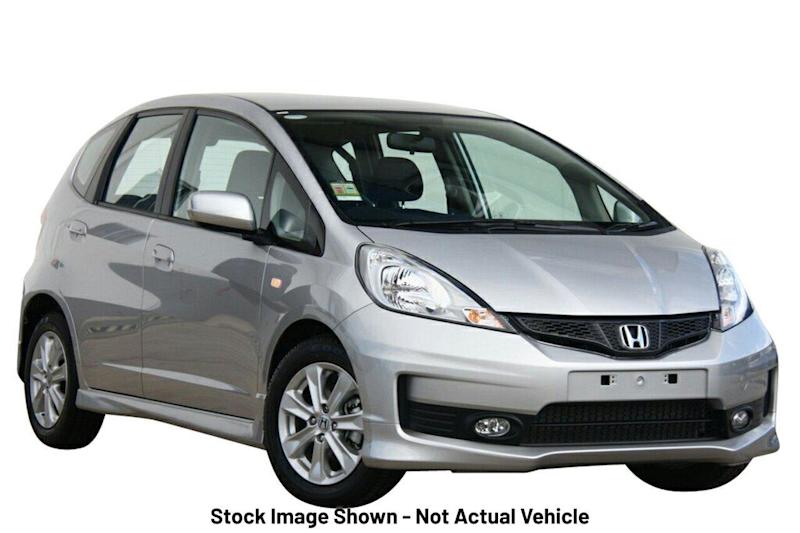 2011 Honda Jazz GE MY12 VTi Silver 5 Speed Automatic Hatchback62934697374081115