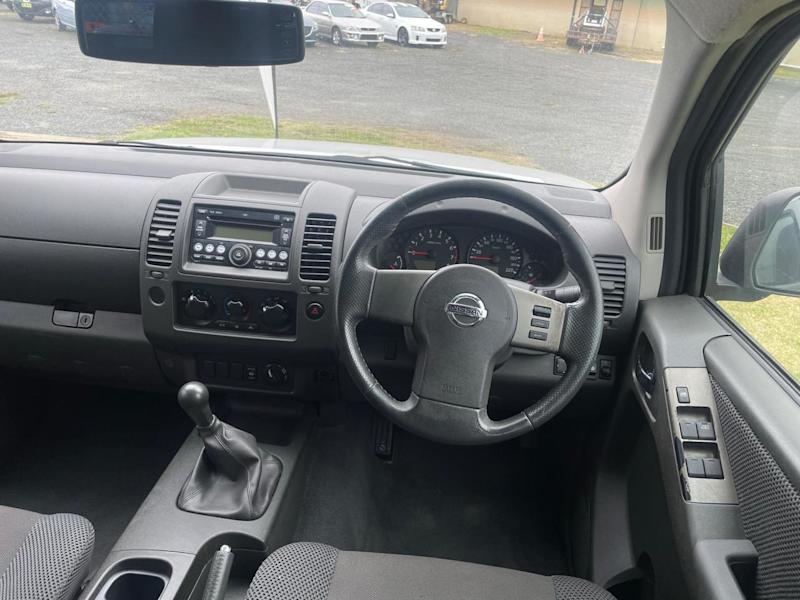 2009 Nissan Navara D40 ST-X Utility Dual Cab 4dr Man 6sp 4.0i 4x4 -Located at ARMIDALE in the NSW No62937622323969114