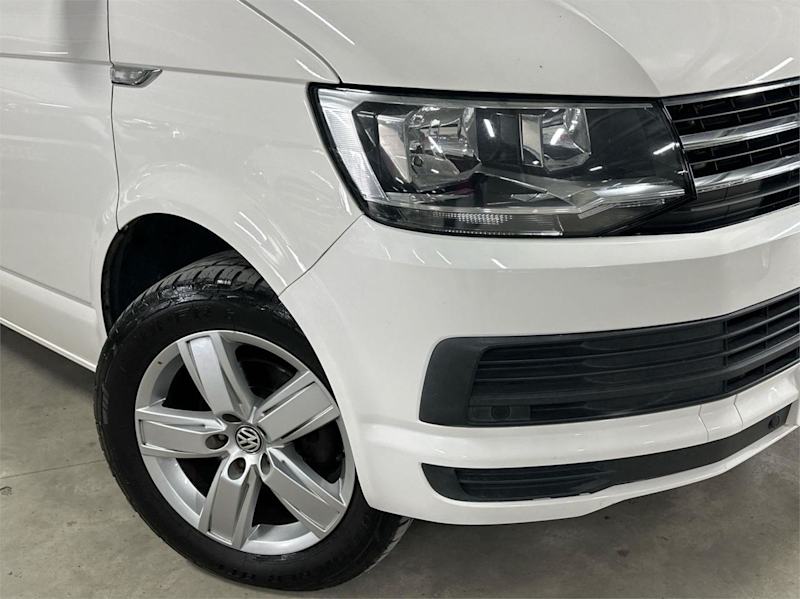 2016 Volkswagen Multivan T6 MY17.5 TDI340 SWB DSG Comfortline White 7 Speed62936659102211112