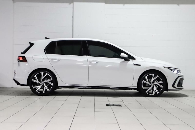 2024 Volkswagen Golf 8 MY24 110TSI R-Line White 8 Speed Sports Automatic Hatchback62882773386626114
