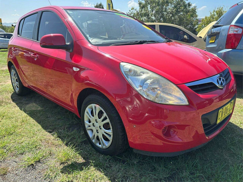 2011 Hyundai i20 PB MY12 Active Red 5 Speed Manual Hatchback62935680784643113