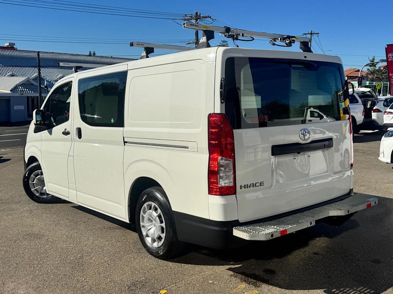 2021 Toyota HiAce GDH300R (No Badge) White Sports Automatic Van62933712644610112