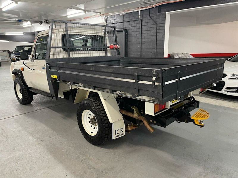 2018 Toyota Landcruiser VDJ79R MY18 Workmate (4x4) White 5 Speed Manual Cab Chassis62937625137665114