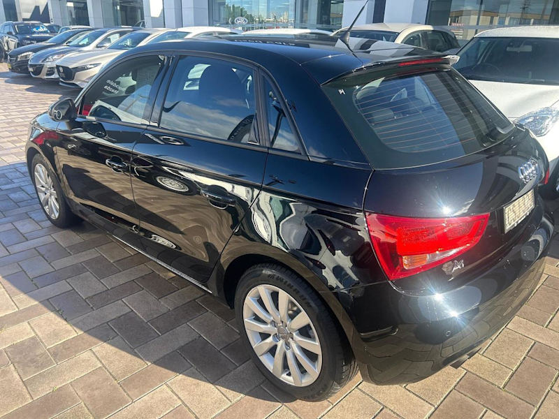 2014 Audi A1 8X MY14 Attraction Sportback S Tronic Black 7 Speed Sports Automatic Dual Clutch62882771822851114