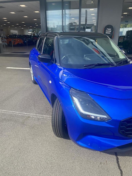 2025 Suzuki Swift UZ Hybrid Frontier Blue Pearl with Black Roof 5 Speed Manual Hatchback62933708237826111
