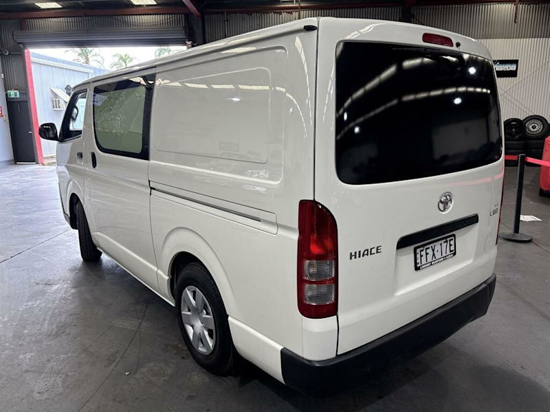2016 Toyota HiAce TRH201R MY16 LWB White 6 Speed Automatic Van62934705517058112