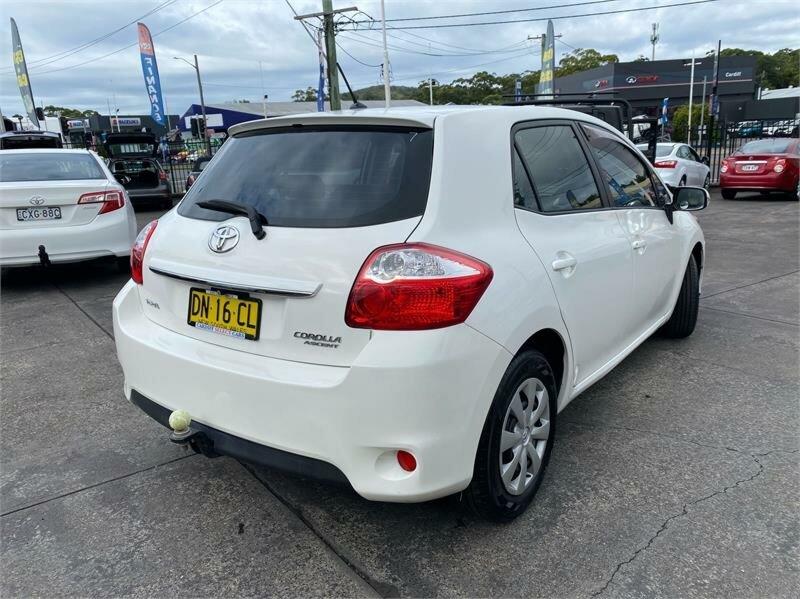 2012 Toyota Corolla ZRE152R MY11 Ascent White 6 Speed Manual Hatchback62882732124163112