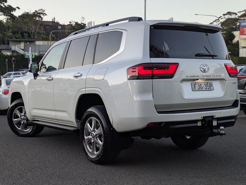 2024 Toyota Landcruiser FJA300R Sahara White 10 Speed Sports Automatic Wagon62885350056706112