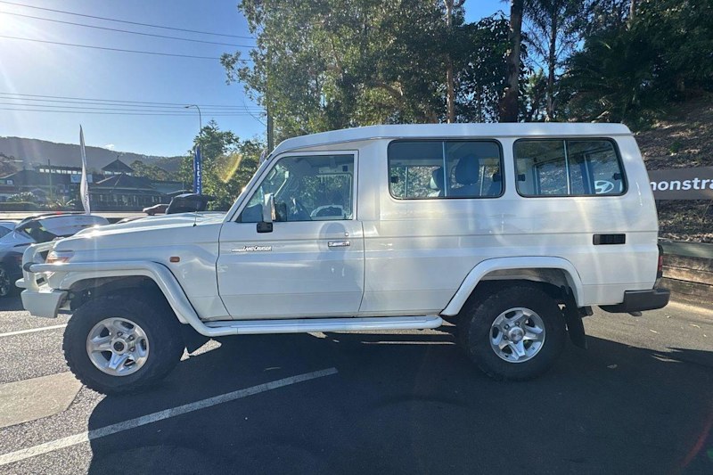 2021 Toyota Landcruiser VDJ78R GXL Troopcarrier French Vanilla 5 Speed Manual Wagon62935682422914114