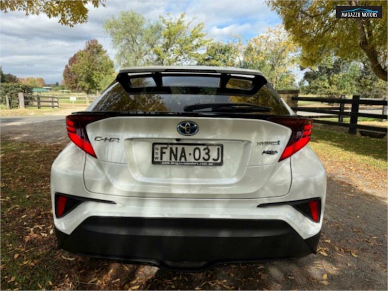 2022 Toyota C-HR ZYX10R Koba (2WD) (Hybrid) White Continuous Variable Wagon62936663244162112