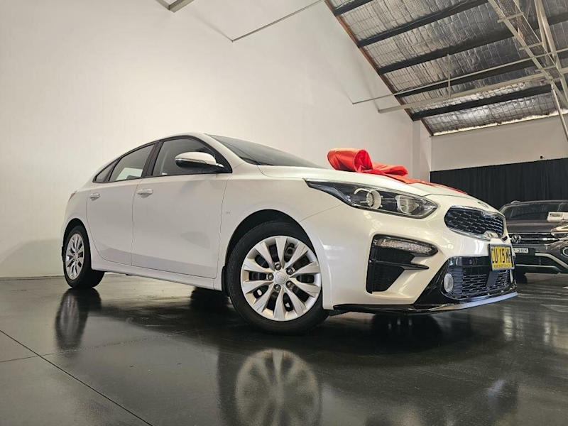 2019 Kia Cerato BD MY20 S Hatchback 5dr Spts Auto 6sp 2.0i with Saftey Packa White Pearl Automatic62882768336259110