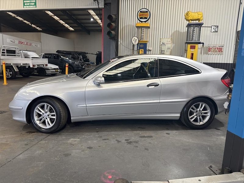 2002 Mercedes-Benz C180 CL203 Evolution Silver 5 Speed Automatic Tipshift Coupe62938584064003111