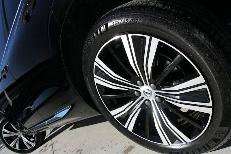 2022 Volvo XC60 UZ MY23 Ultimate B5 AWD Bright Black Stone 8 Speed Sports Automatic Wagon62936663189249113