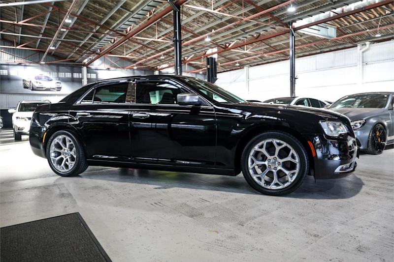 2021 Chrysler 300 LX MY21 C Luxury Black 8 Speed Sports Automatic Sedan62938583740418112
