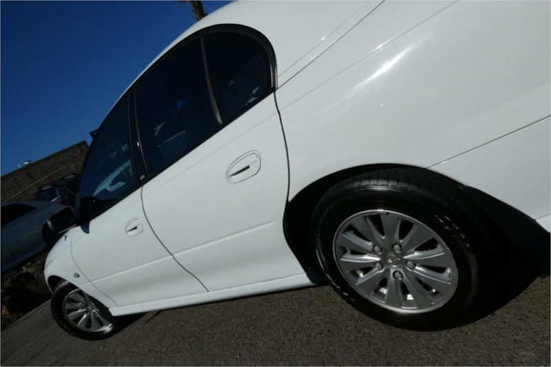 2006 Holden Commodore VZ Acclaim White 4 Speed Automatic Sedan62885349193091114