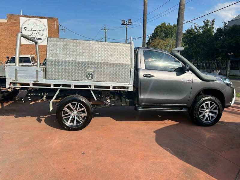 2017 Toyota Hilux GUN126R MY17 SR (4x4) Grey 6 Speed Manual Cab Chassis62934706138881113