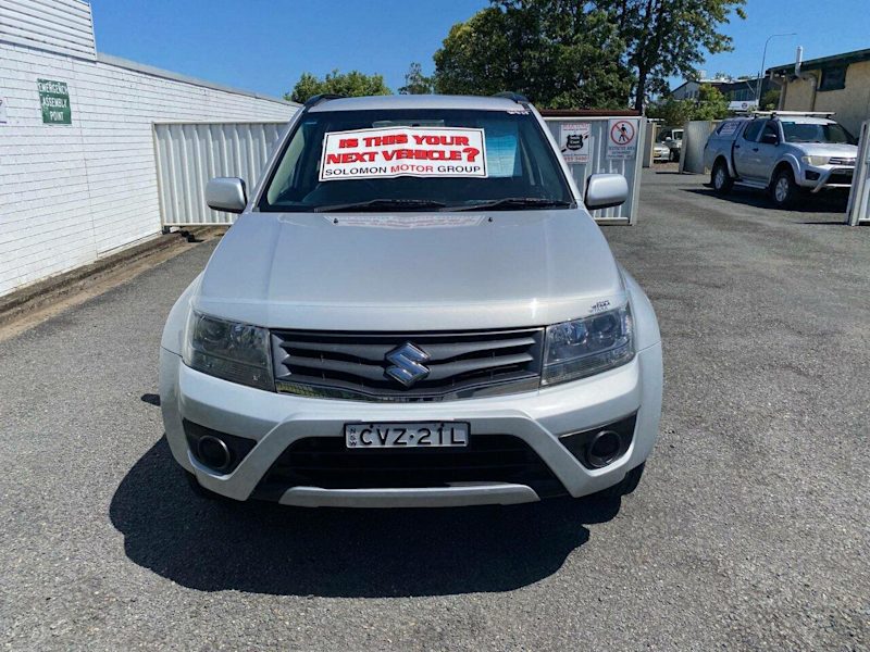 2013 Suzuki Grand Vitara JB MY13 Urban Navigator Silky Silver 5 Speed Manual Wagon62935689687938111