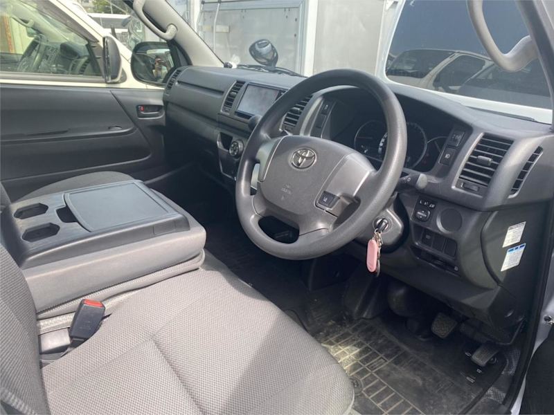 2018 Toyota HiAce GDH206R MY18 UPGRADE 2018 4WD Dual Door Turbo Diesel DX-GL 4WD Silver Automatic62933710942338111