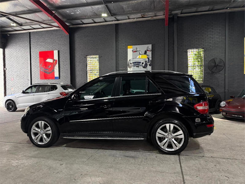 2010 Mercedes-Benz M-Class W164 MY10 ML300 CDI BlueEFFICIENCY Black 7 Speed Sports Automatic Wagon62882772672897113