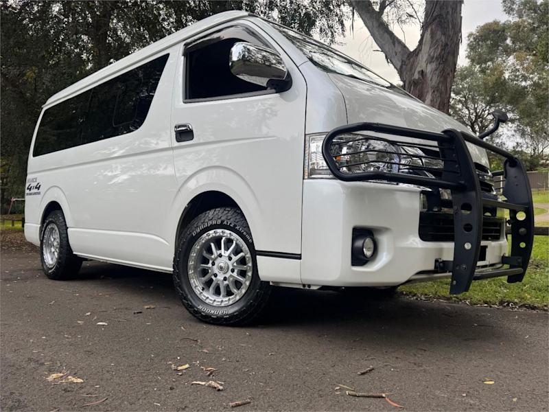 2016 Toyota HiAce TRH219R UPGRADE MY16 2016 GL 10 Seater 4WD 4WD GL 10 seater widebody White 6 Speed62933712062211110