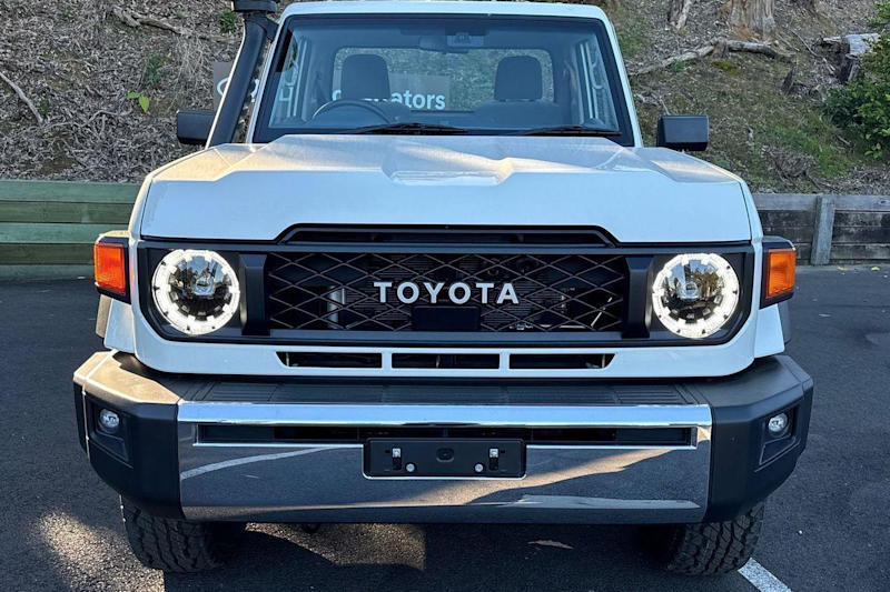 2025 Toyota Landcruiser Vdjl79R GXL French Vanilla 5 Speed Manual Cab Chassis62935682014595111