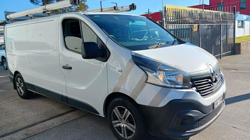 2017 Renault Trafic X82 MY17 LWB White 6 Speed Manual Van62935693353601113