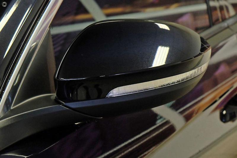 2025 Volkswagen T-ROC D11 MY25 140TSI DSG 4MOTION R-Line Deep Black Pearl Effect - With 7 Speed62937625961858113
