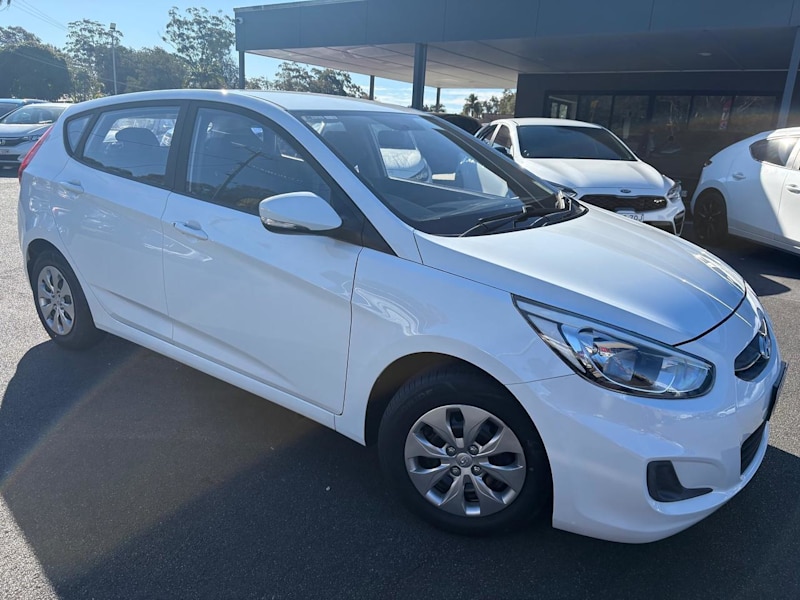 2017 Hyundai Accent RB4 MY17 Active White 6 Speed Manual Hatchback62934696316929110