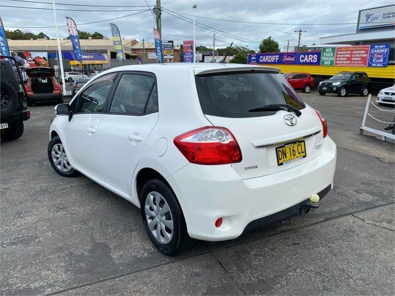 2012 Toyota Corolla ZRE152R MY11 Ascent White 6 Speed Manual Hatchback62882732124163114