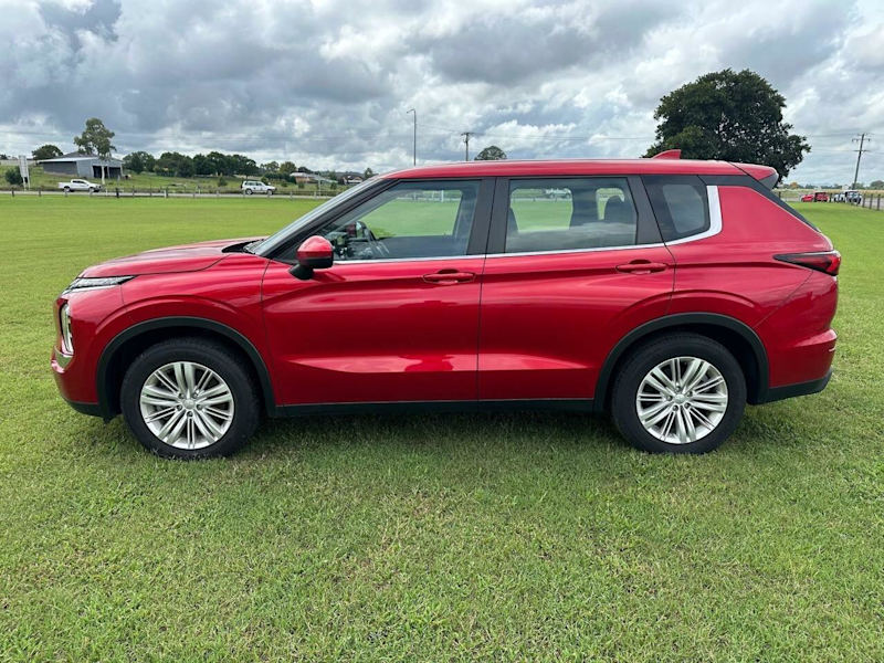 2022 Mitsubishi Outlander ZM MY22.5 ES 2WD Red 8 Speed Constant Variable Wagon62938583386369114