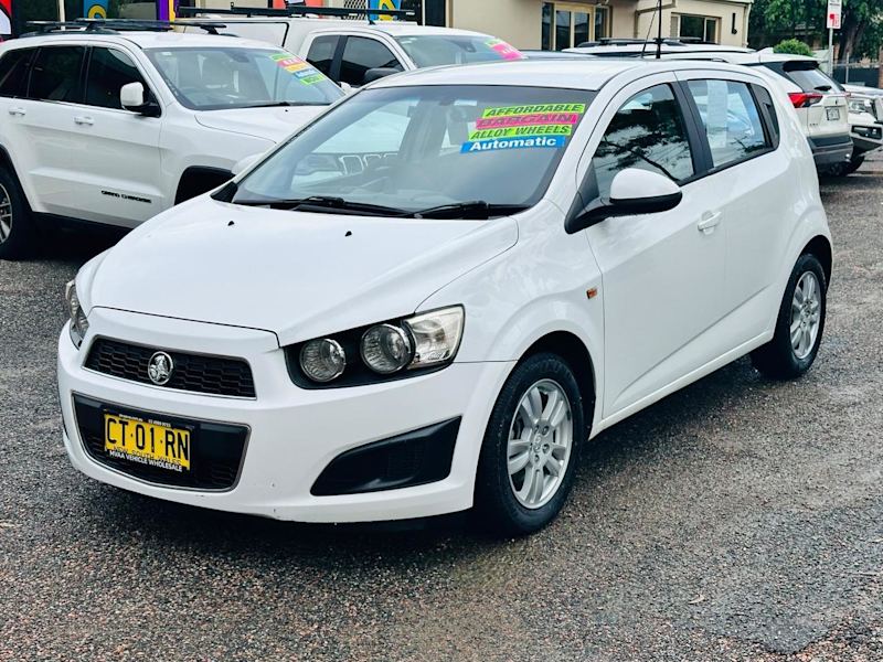 2011 Holden Barina TM White 6 Speed Automatic Hatchback62882737303810112