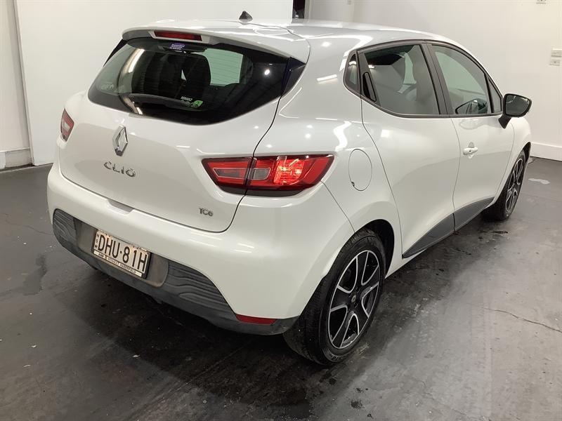 2015 Renault Clio X98 Expression White 5 Speed Manual Hatchback62936662300291113