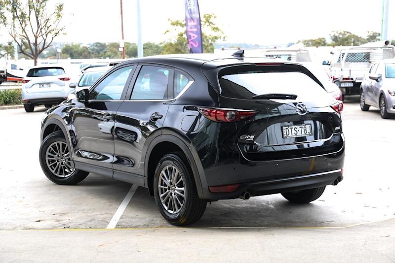 2017 Mazda CX-5 MY17.5 (KF Series 2) Touring (4x4) Black 6 Speed Automatic Wagon62934707641218111