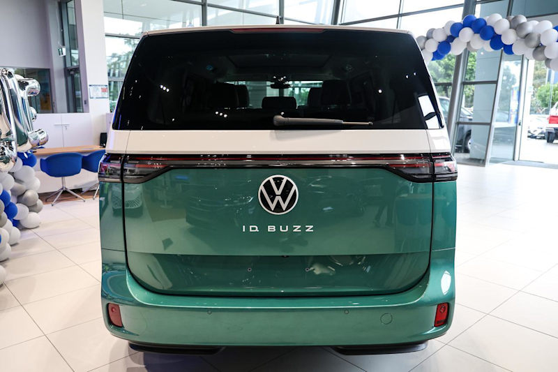 2025 Volkswagen ID. Buzz EB MY25 Pro LWB BEV560 Candy White/bay Leaf Green 1 Speed Automatic62882736997634114