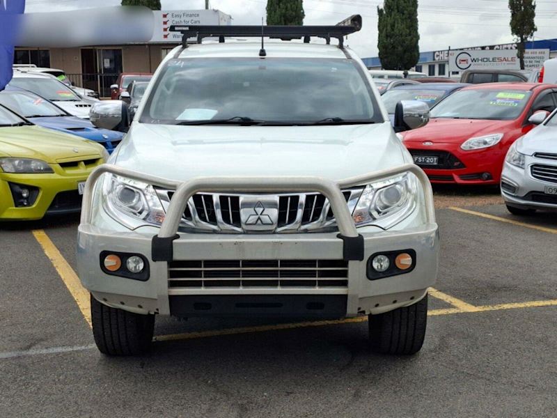 2016 Mitsubishi Triton MQ MY16 GLX Club Cab White 6 Speed Manual Cab Chassis62935689436161111
